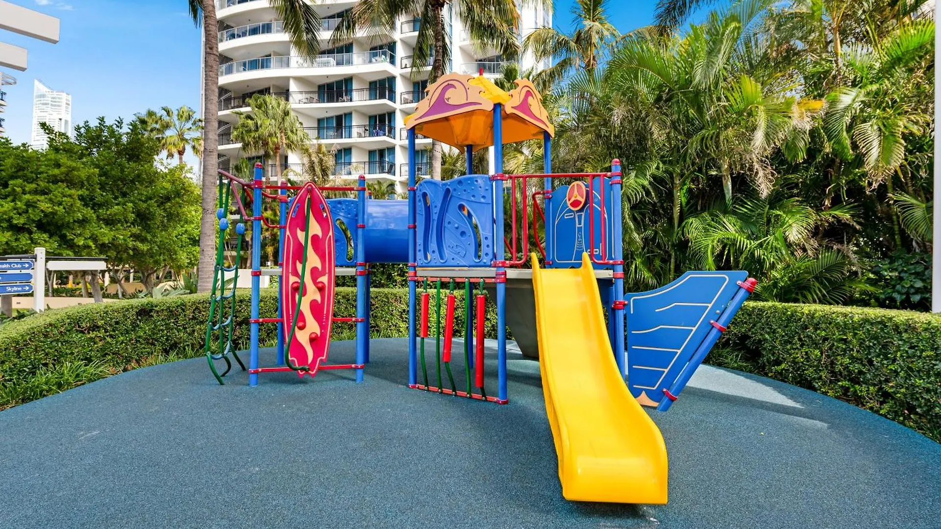 Apartment Surfers Paradise Getaway Amazing Resort Amenities Gold Coast Australia